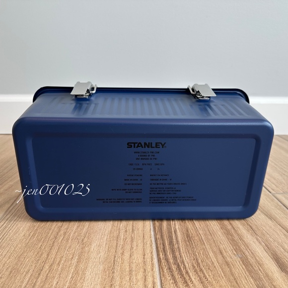 Hearth & Hand Magnolia Stanley 10qt Stainless Steel Lunch Box Marine Blue - Picture 15 of 15